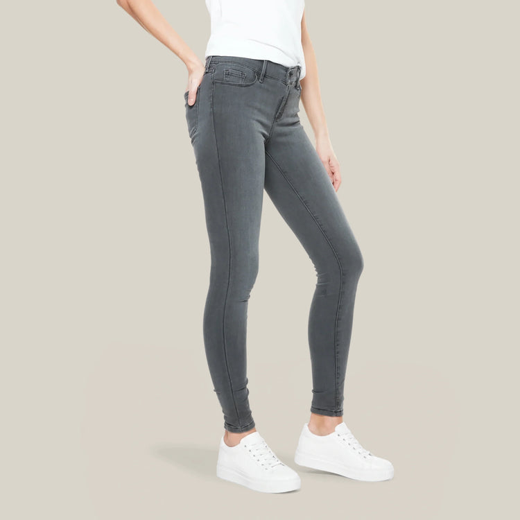 Women wearing Gris Médium Orchard Mid Rise Skinny Jeans