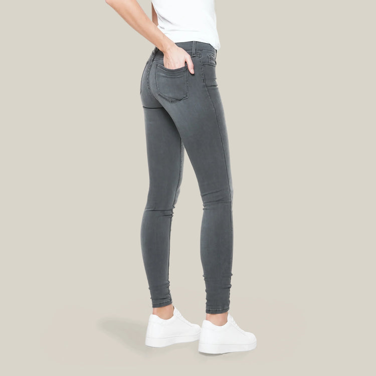 Women wearing Gris Médium Orchard Mid Rise Skinny Jeans