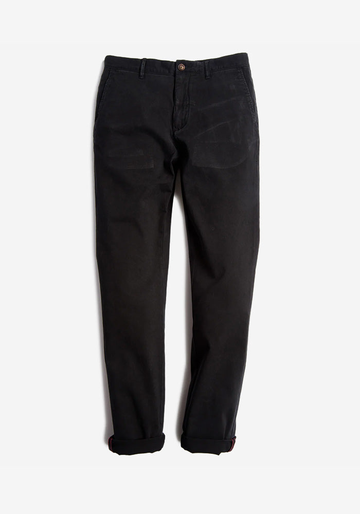 Men wearing Negro Everyday Comfort Chino Slim Pants