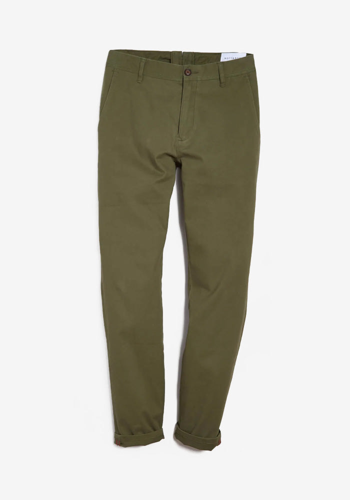Men wearing Green Everyday Comfort Chino Slim Pants