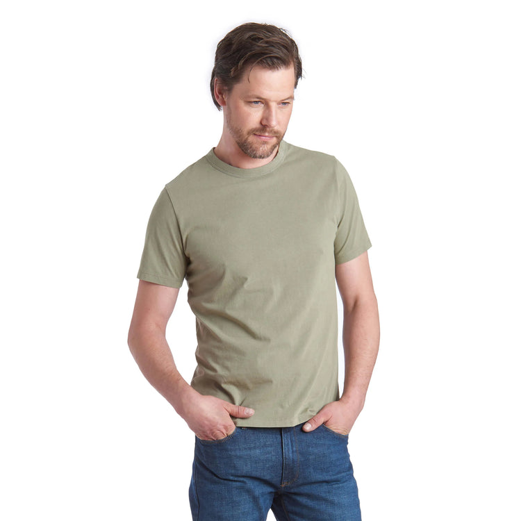 wearing White Mott&Bow | Classic Crew Driggs Tee tt