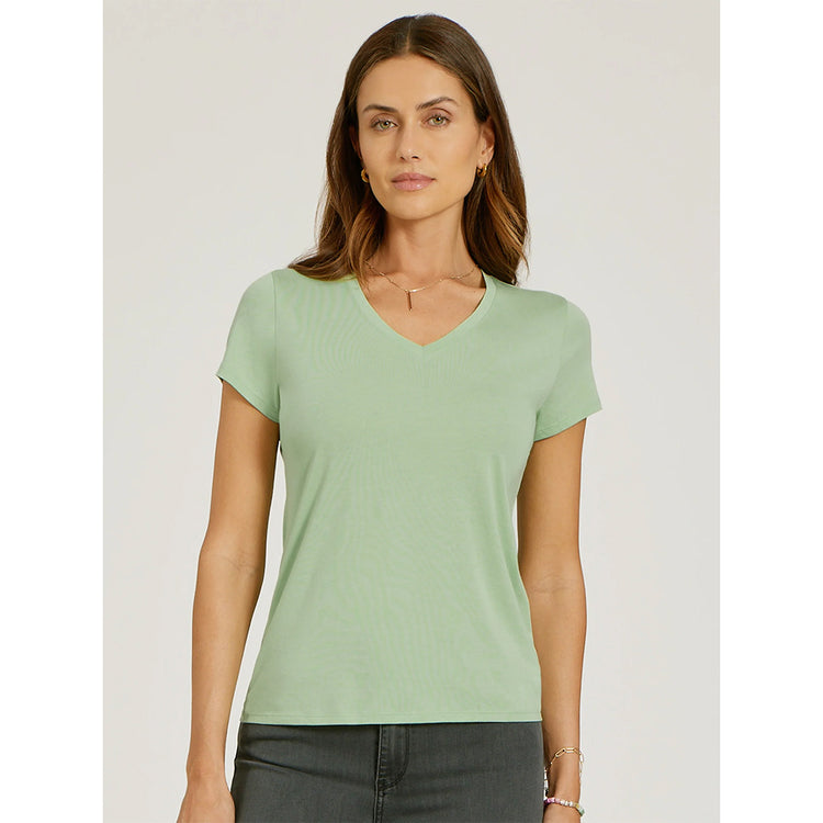 Women wearing White Mott&Bow | Fitted V-Neck Marcy Tee tt