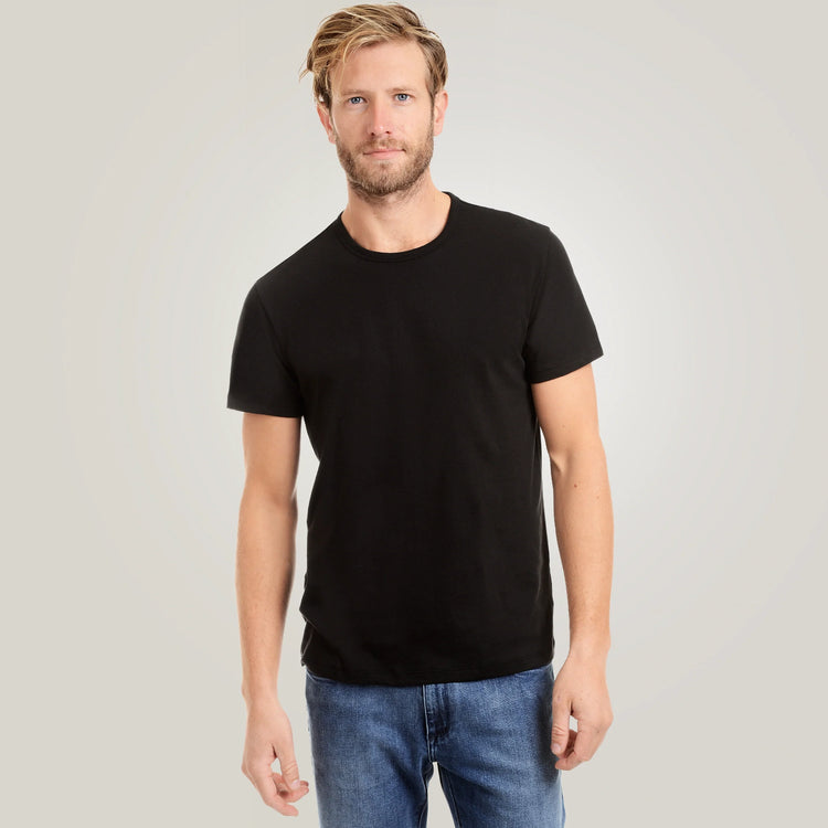 wearing White Mott&Bow | Classic Crew Driggs Tee tt