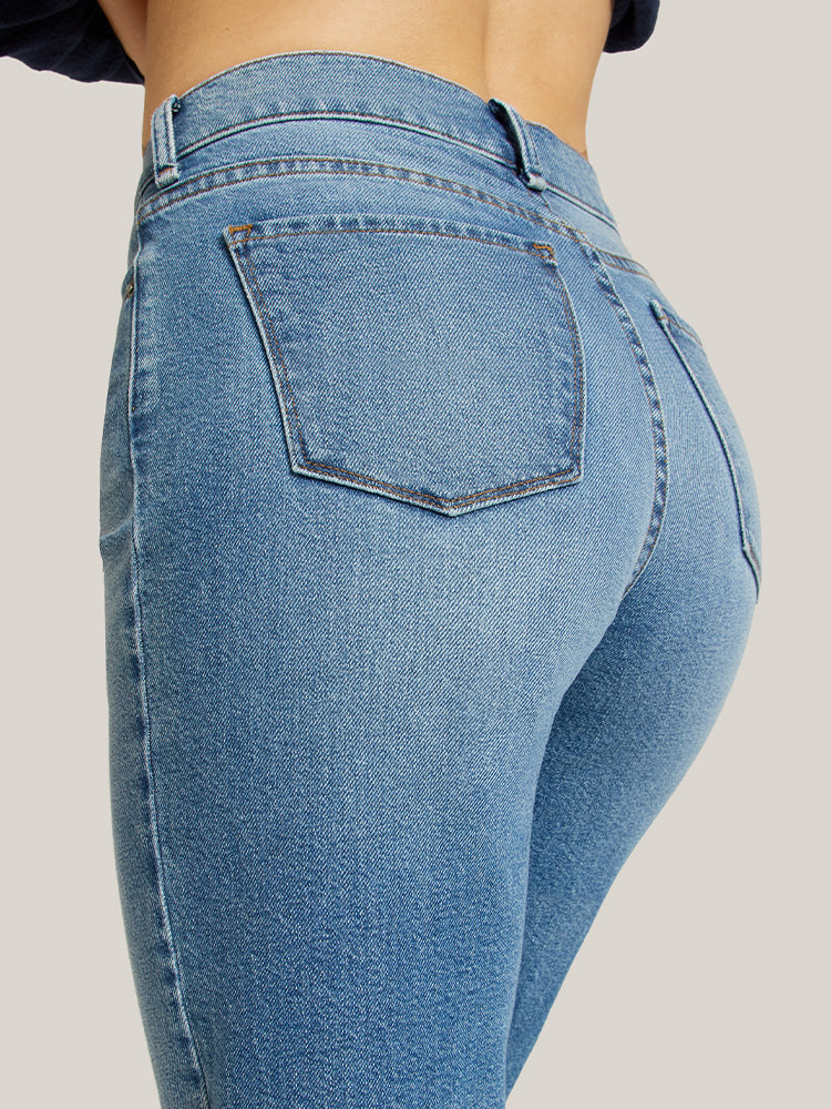 Women wearing Medium Blue High Rise Cropped Straight Leg Gilmore
