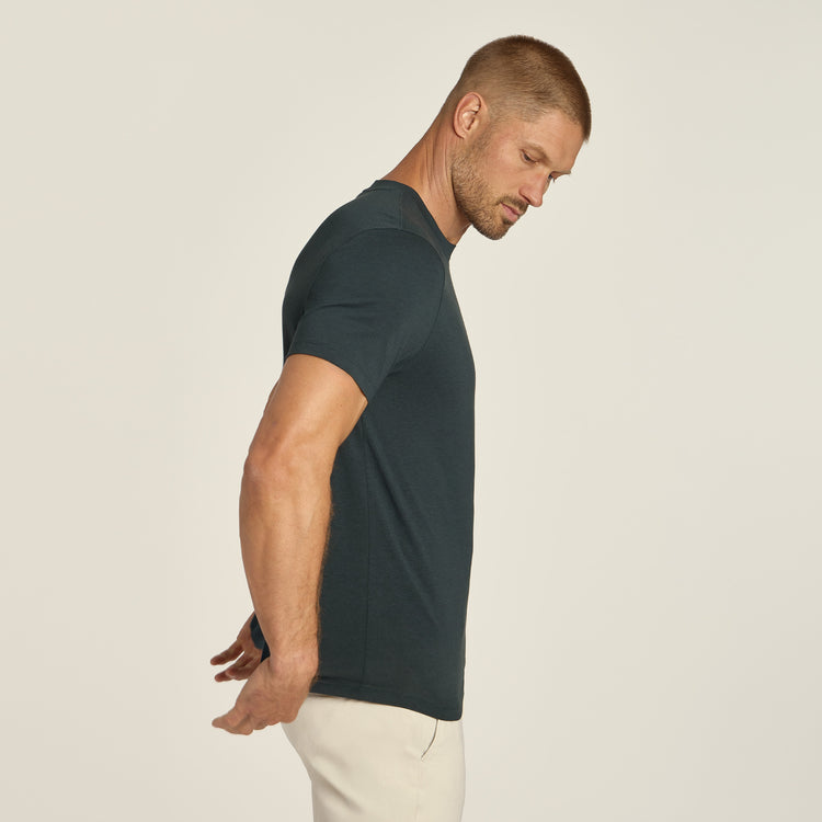 Men wearing Pino Luxe Stretch Tee