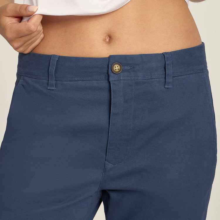 Women wearing Riverside Unisex Chino Pants