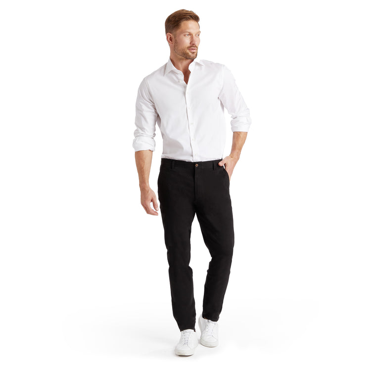 Men wearing Negro Everyday Comfort Chino Slim Pants