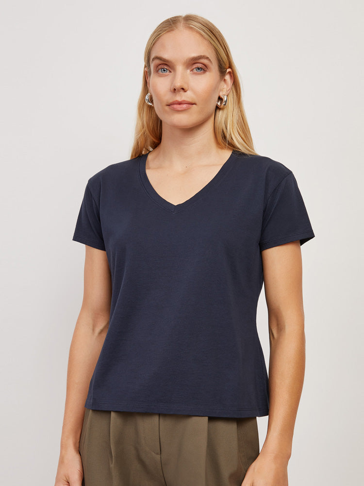 Women wearing Black Cotton Relaxed V-Neck Tee