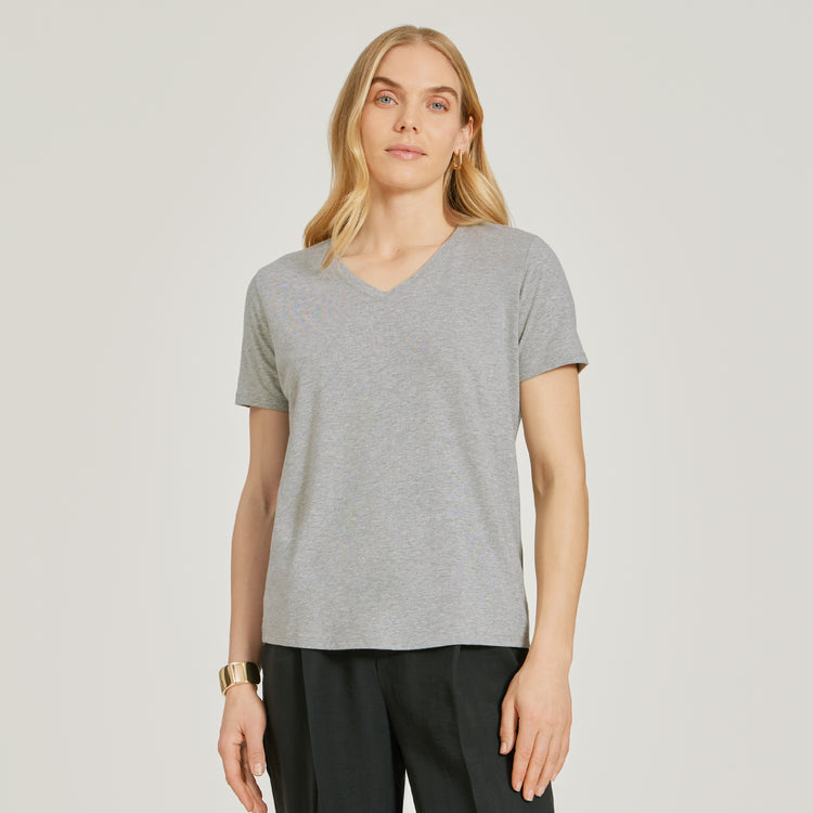 Women wearing Gris jaspeado Relaxed V-Neck Marcy Tee