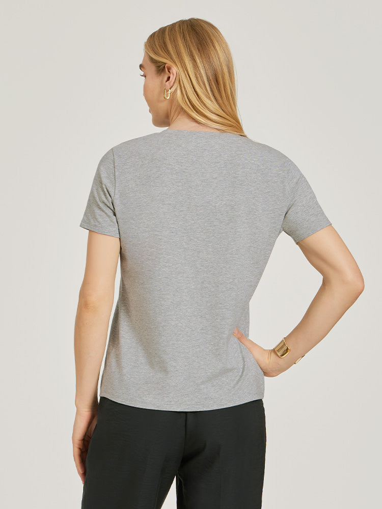 Women wearing Gris jaspeado Relaxed V-Neck Marcy Tee