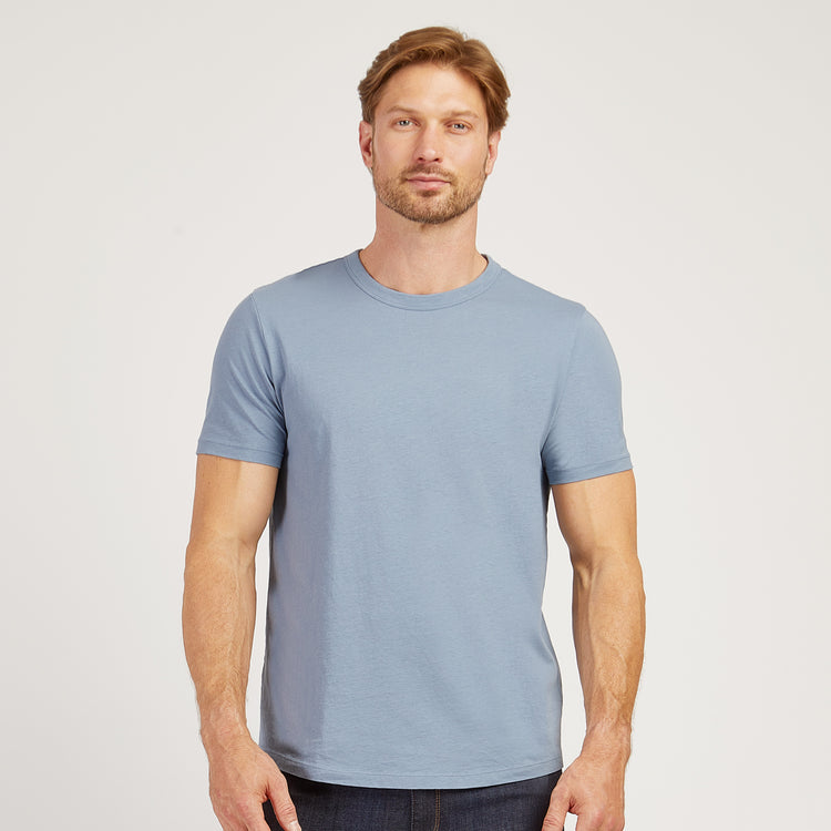 Men wearing California Blue Curved Hem Driggs Tee