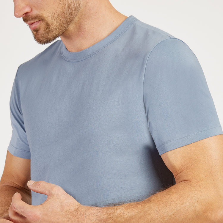 Men wearing California Blue Curved Hem Driggs Tee