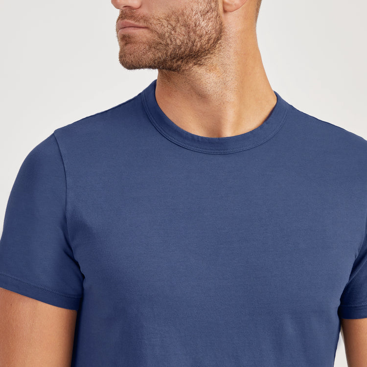 Men wearing Graphite Blue Classic Crew Driggs Tee
