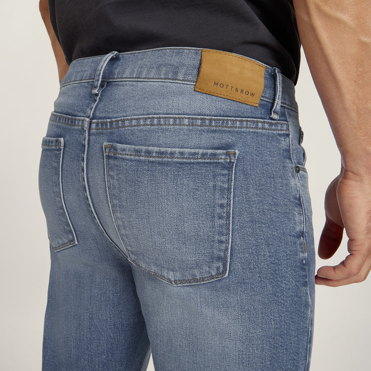 Men wearing Vintage Blue Slim Hubert Jeans