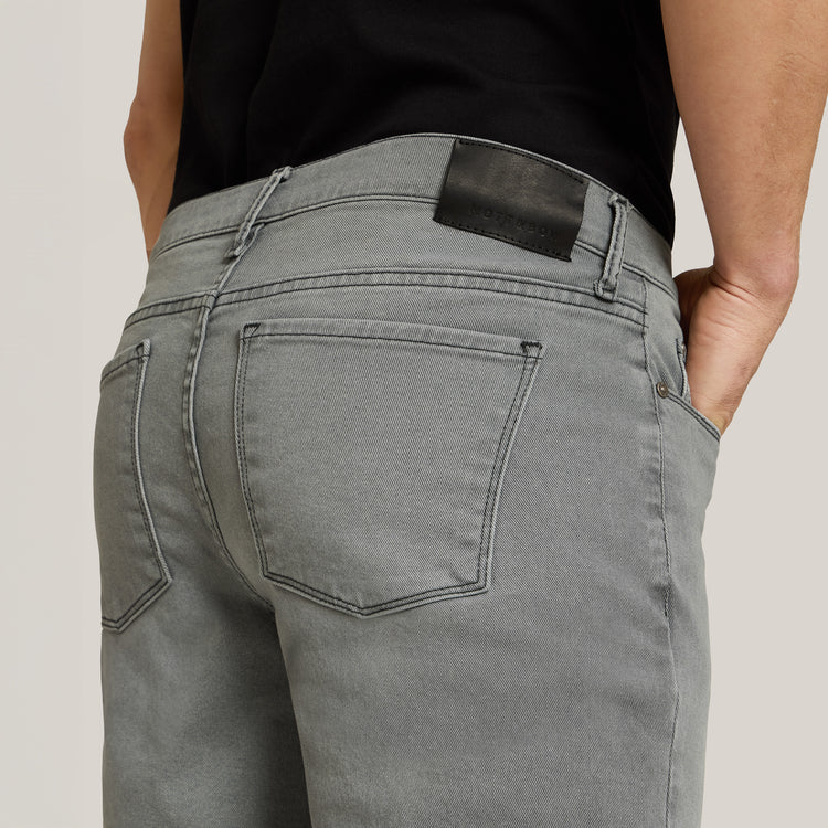 Men wearing Gris claro The Gray Edit Straight