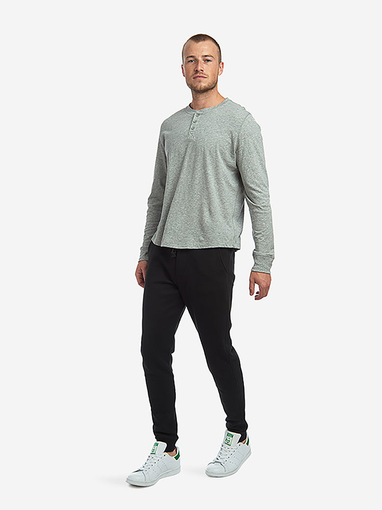 Men wearing Black The French Terry Sweatpant Hooper