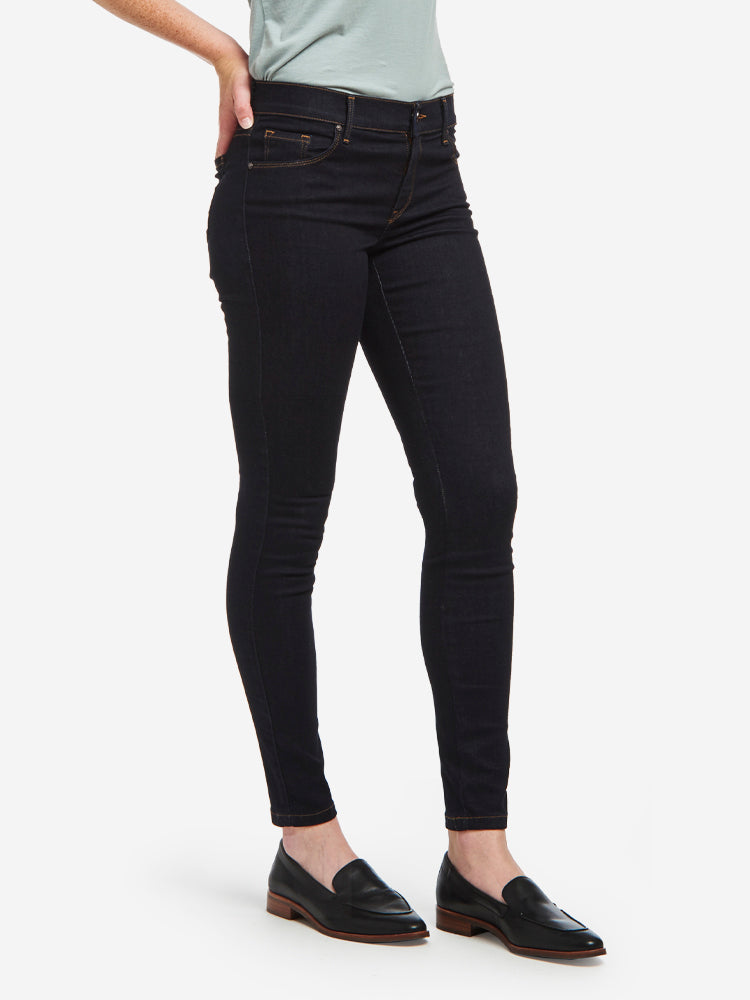 Women wearing Dark Blue Mid Rise Skinny Moore Jeans