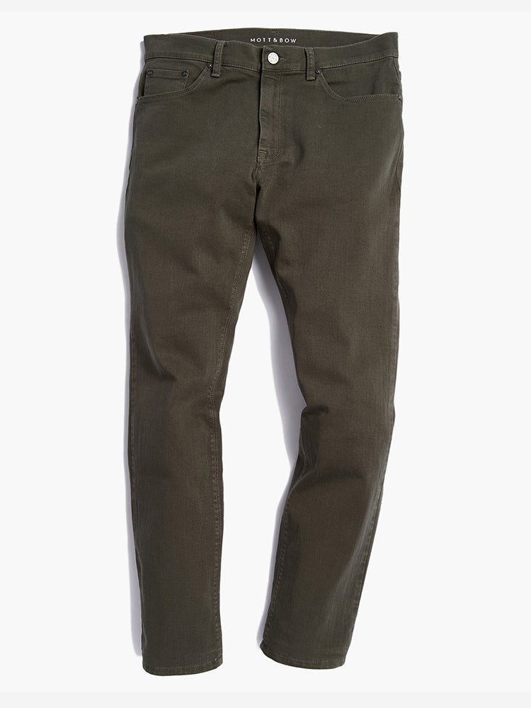 Men wearing Vert Militaire Straight Mercer Jeans