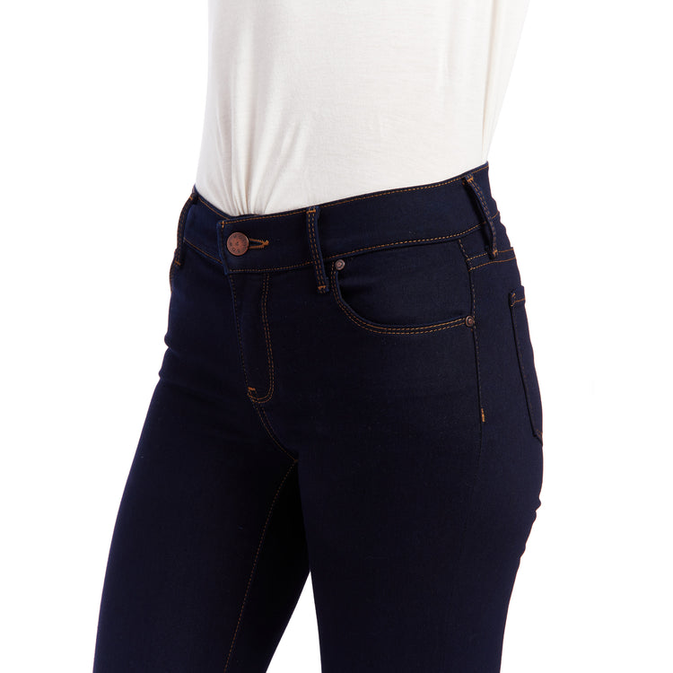 Women wearing Dark Blue Mid Rise Skinny Ann Jeans