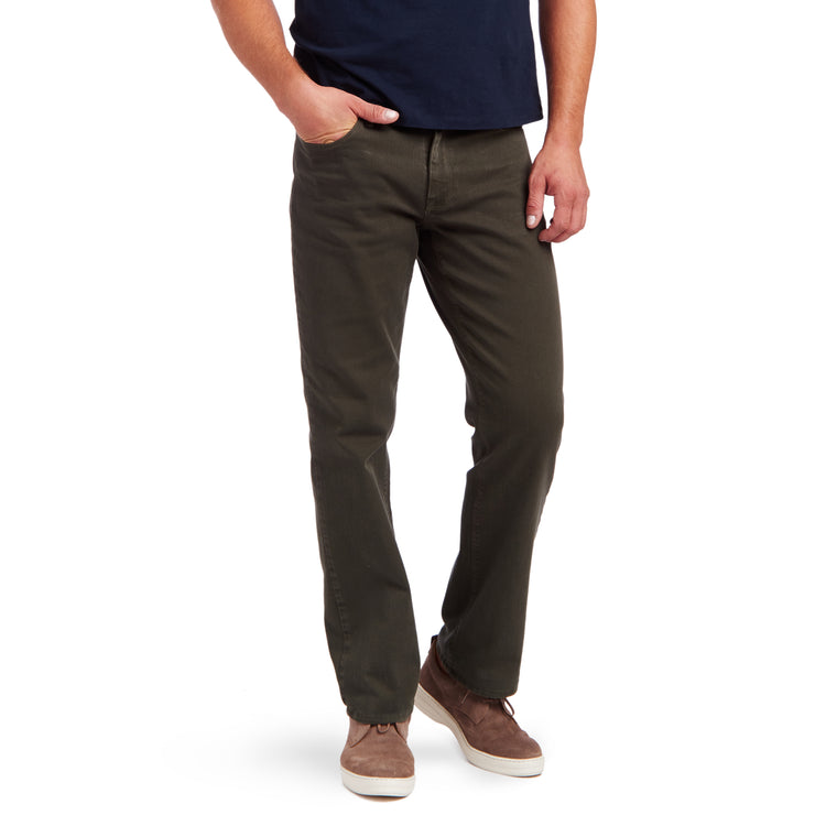 Men wearing Vert Militaire Straight Mercer Jeans
