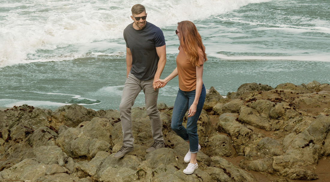 Hot Weather, Cool Jeans: Summer Styling Tips That Breathe