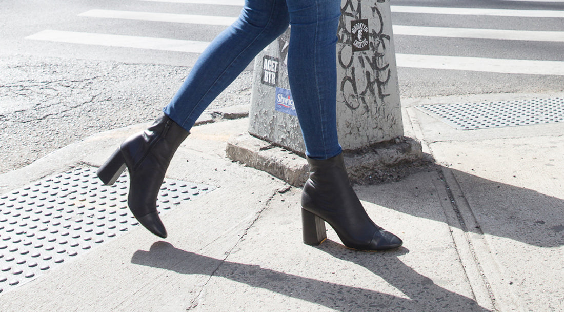 Cómo usar botines con jeans: una guía para mujeres