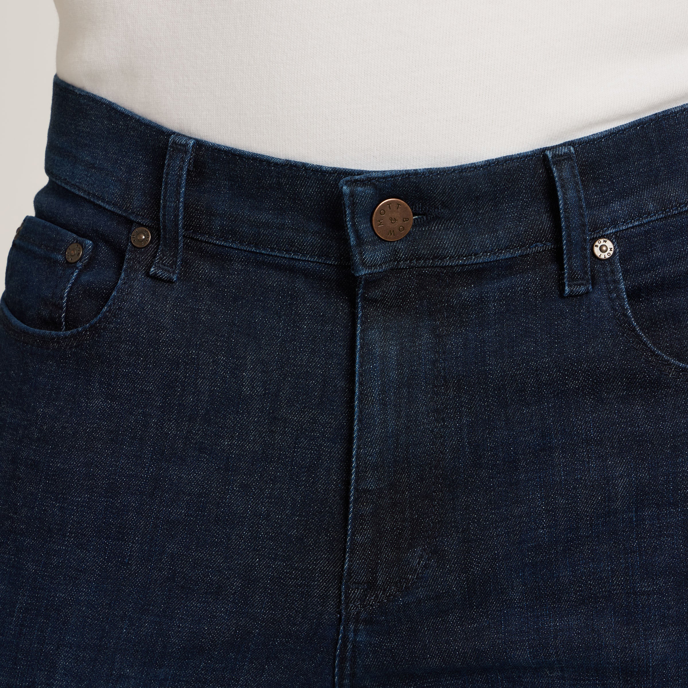 Men wearing Azul oscuro/medio The Straight Blue Jeans Edit jeans