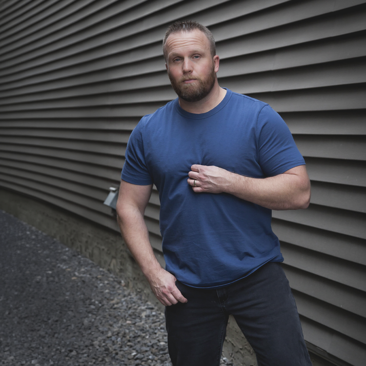 Men wearing Baltic Blue Classic Crew Driggs Tee
