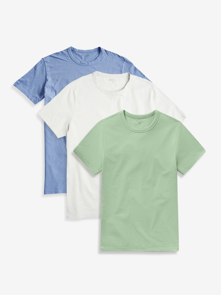  wearing Bone/Pistachio/California Blue Classic Crew Driggs 3-Pack