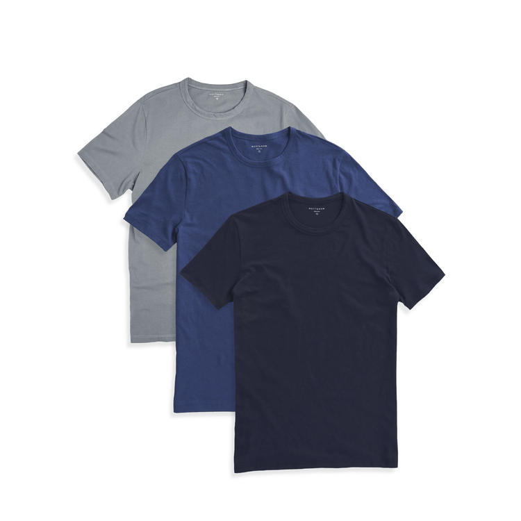  wearing Faded Charcoal/Baltic Blue/Navy Classic Crew Driggs 3-Pack