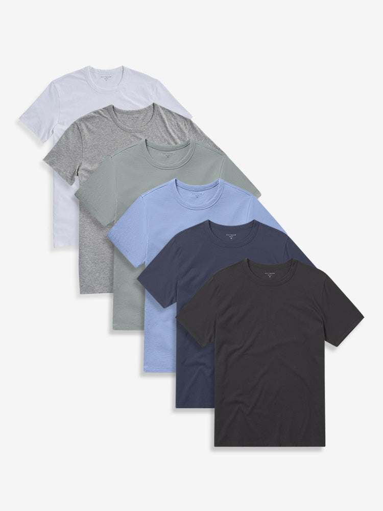  wearing White/Heather Gray/California Blue/Gray Green/Dark Gray/Blue Slate Classic Crew Driggs 6-Pack