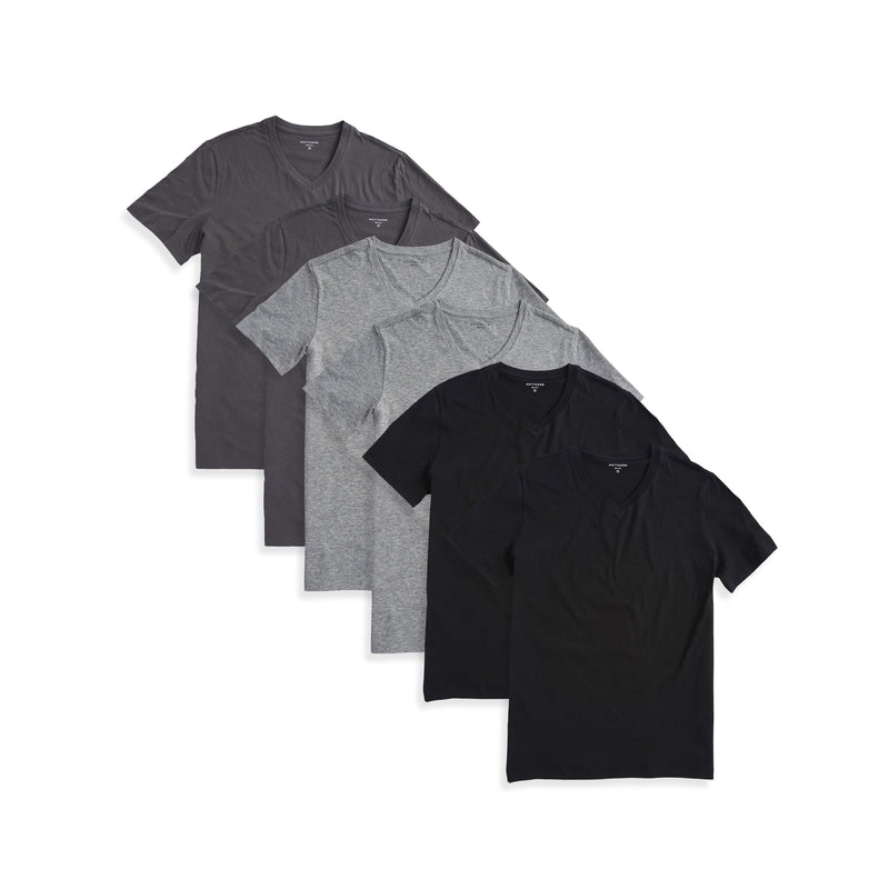  wearing Black/Dark Gray/Heather Gray Classic V-Neck Driggs 6-Pack