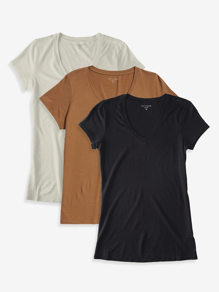 Women wearing Blanco vintage/Cardamomo/Negro Fitted V-Neck Marcy 3-Pack tees