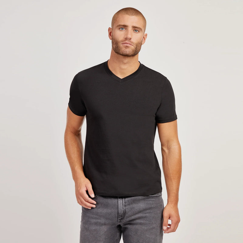 Men wearing White Mott&Bow | Classic V-Neck Driggs tee tt tees