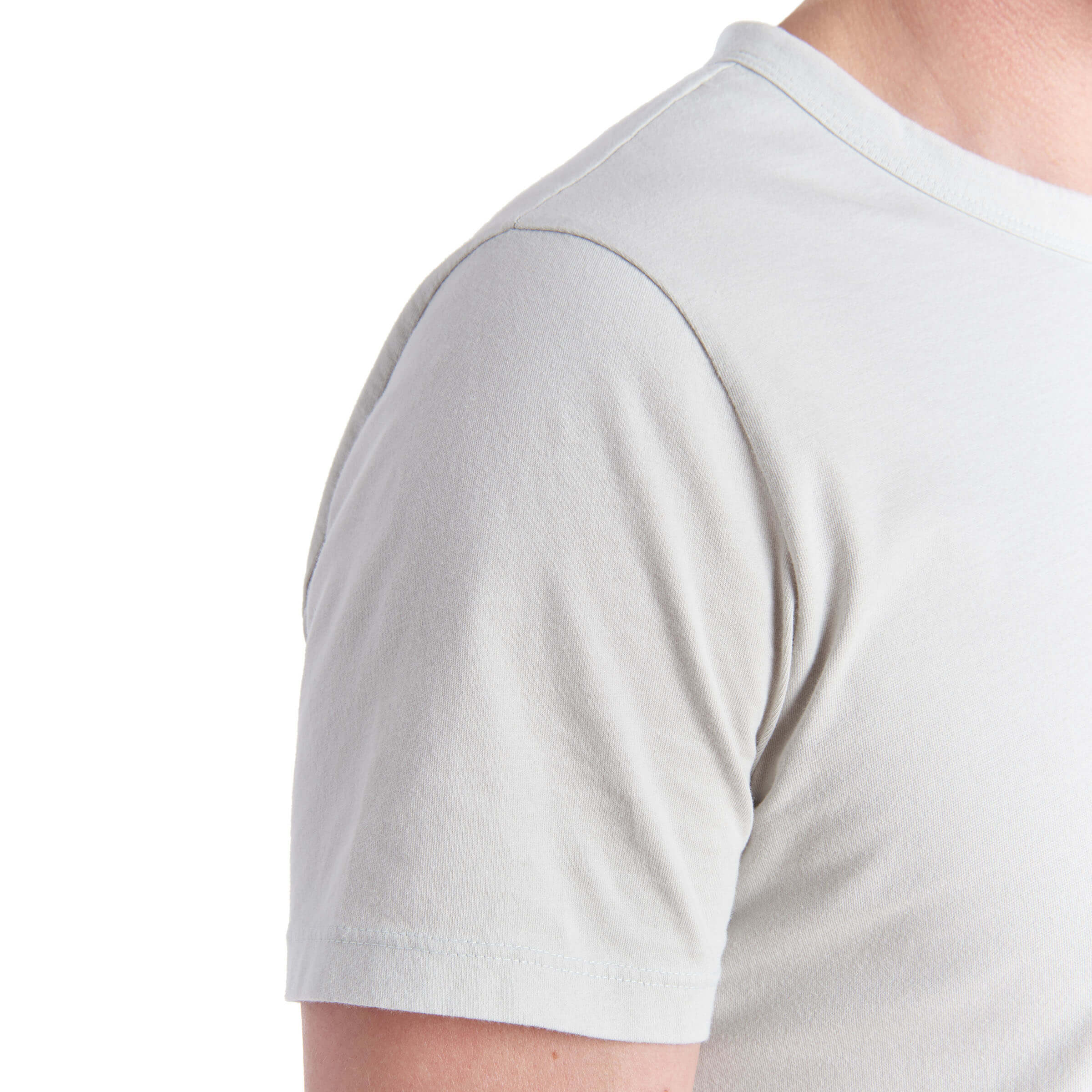  wearing White Mott&Bow | Classic Crew Driggs Tee tt tees