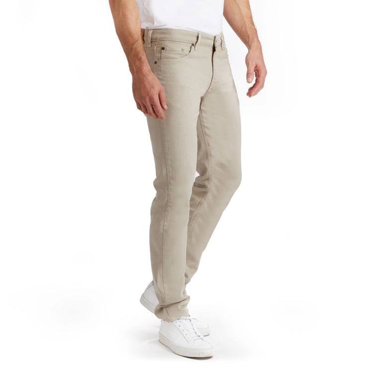Men wearing Khaki Mott&Bow | Slim Mercer Jeans tt