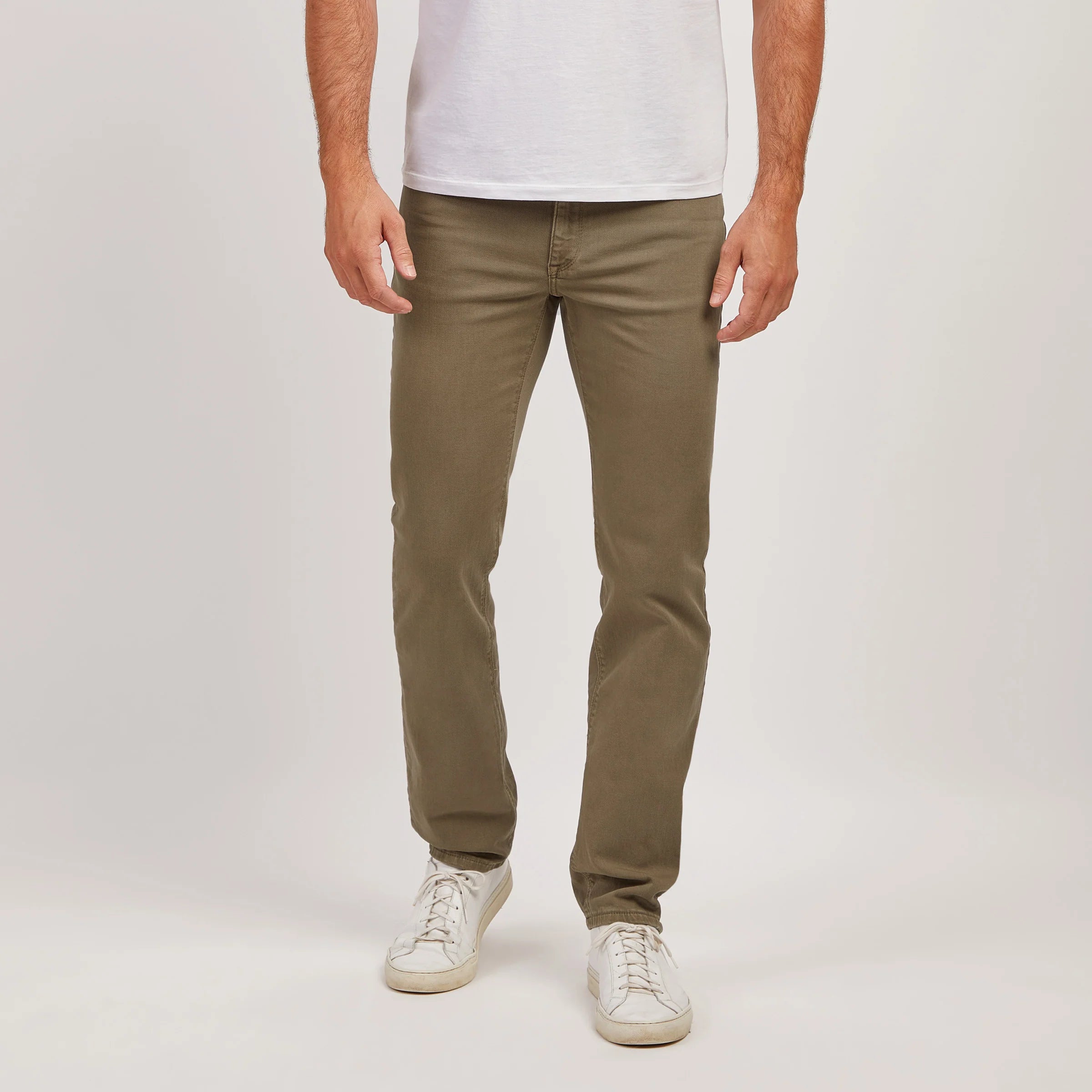 Men wearing Khaki Mott&Bow | Slim Mercer Jeans tt jeans