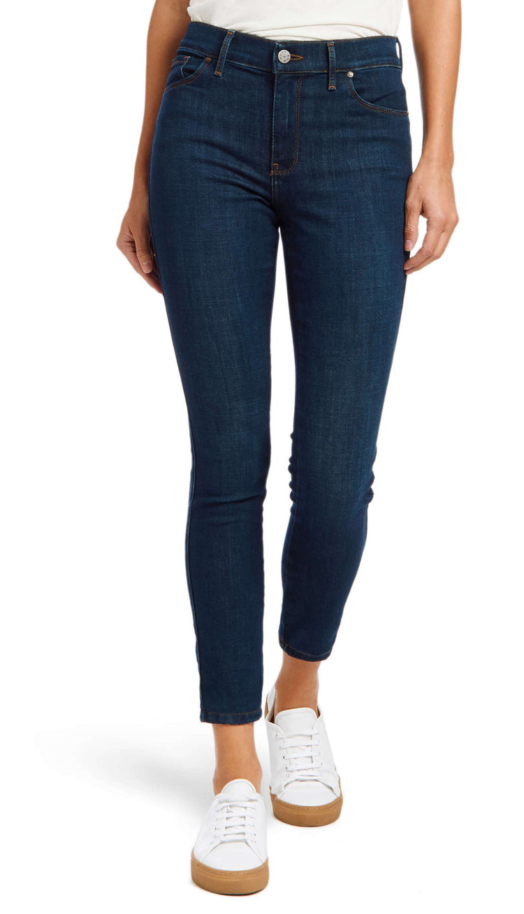 Your Perfect Jeans: The Essential Fit Guide for Women - Mott & Bow