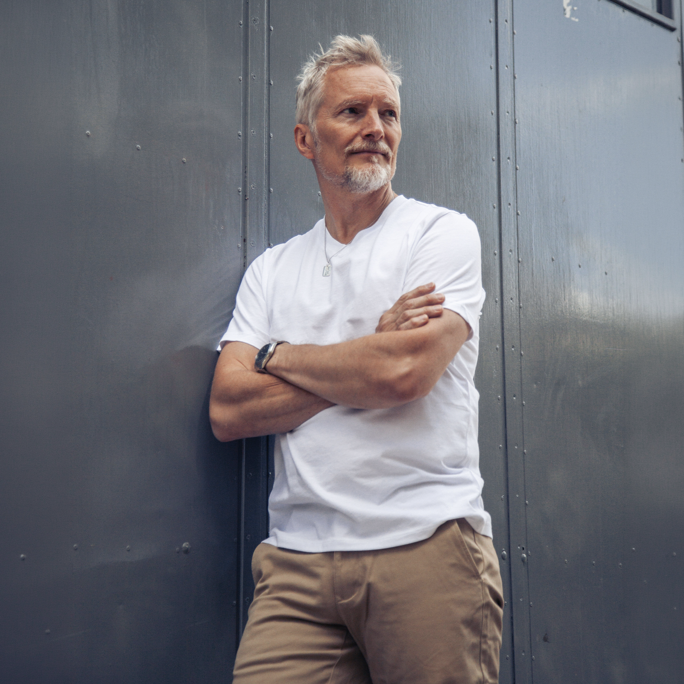 Men wearing Blanc Classic Crew Driggs Tee