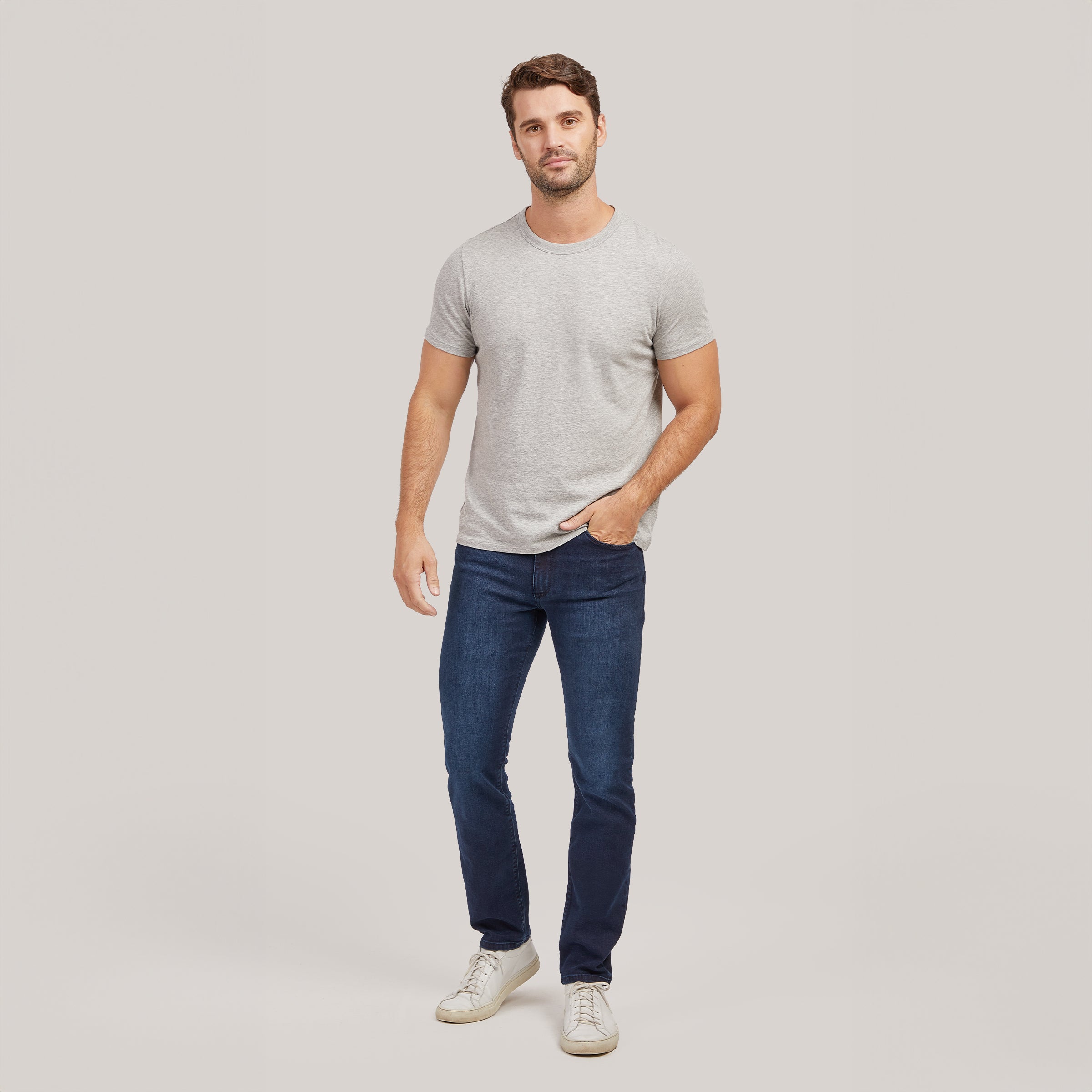 Men wearing Bleu Médium Slim Wooster Jeans