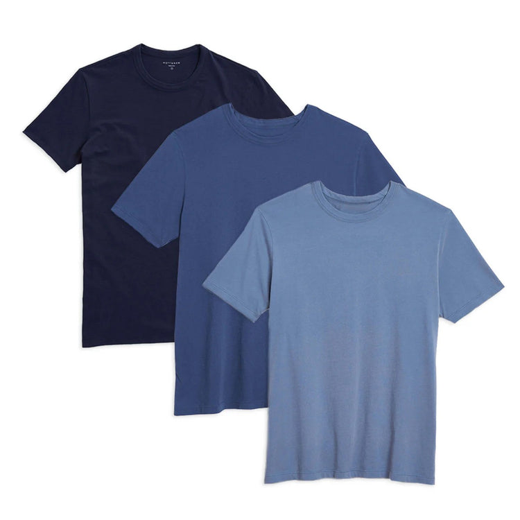  wearing Black Mott&Bow | Classic Crew Driggs Tee tt