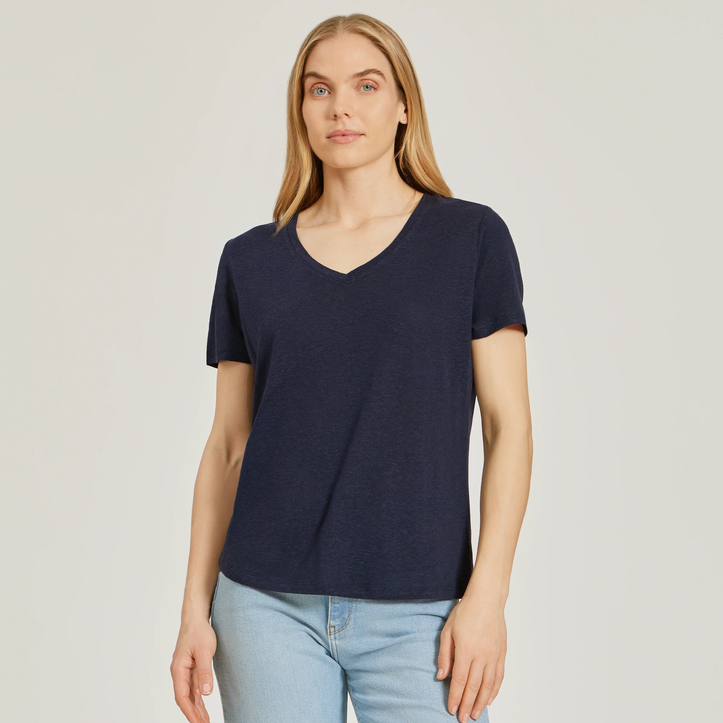 Women's Relaxed Linen Blend V-Neck Tee - Mott & Bow