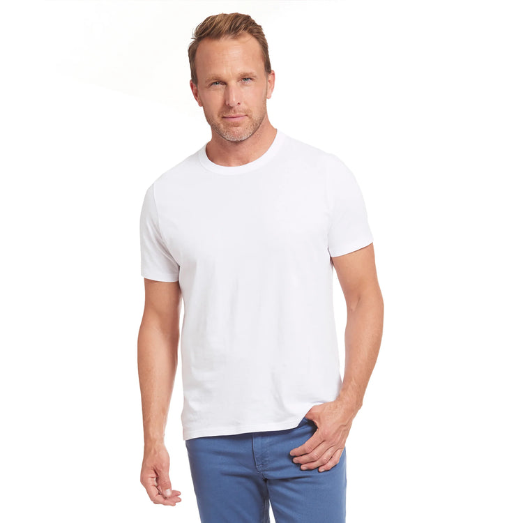  wearing White Mott&Bow | Classic Crew Driggs Tee tt