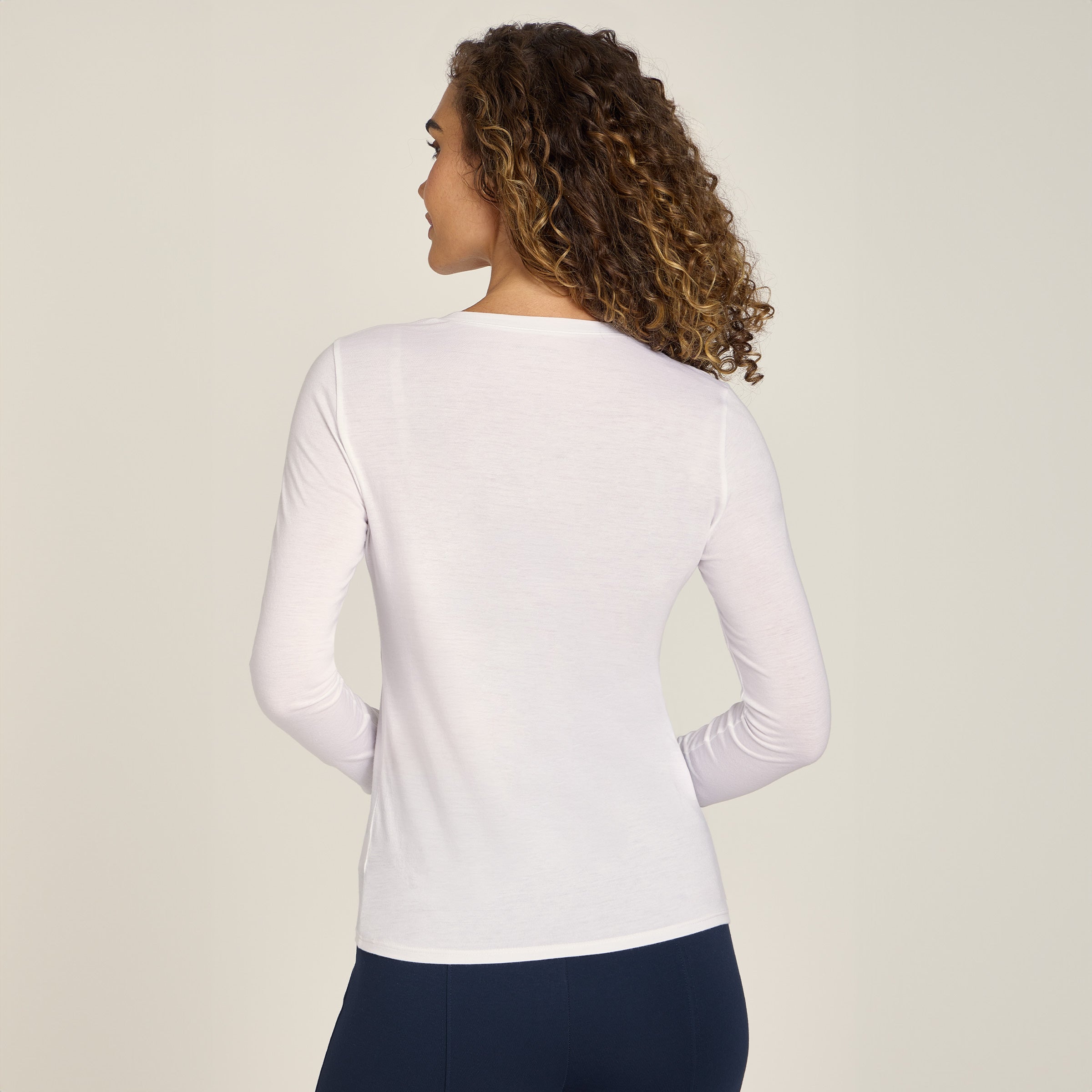 Women wearing Blanc Long Sleeve V-Neck Tee Marcy