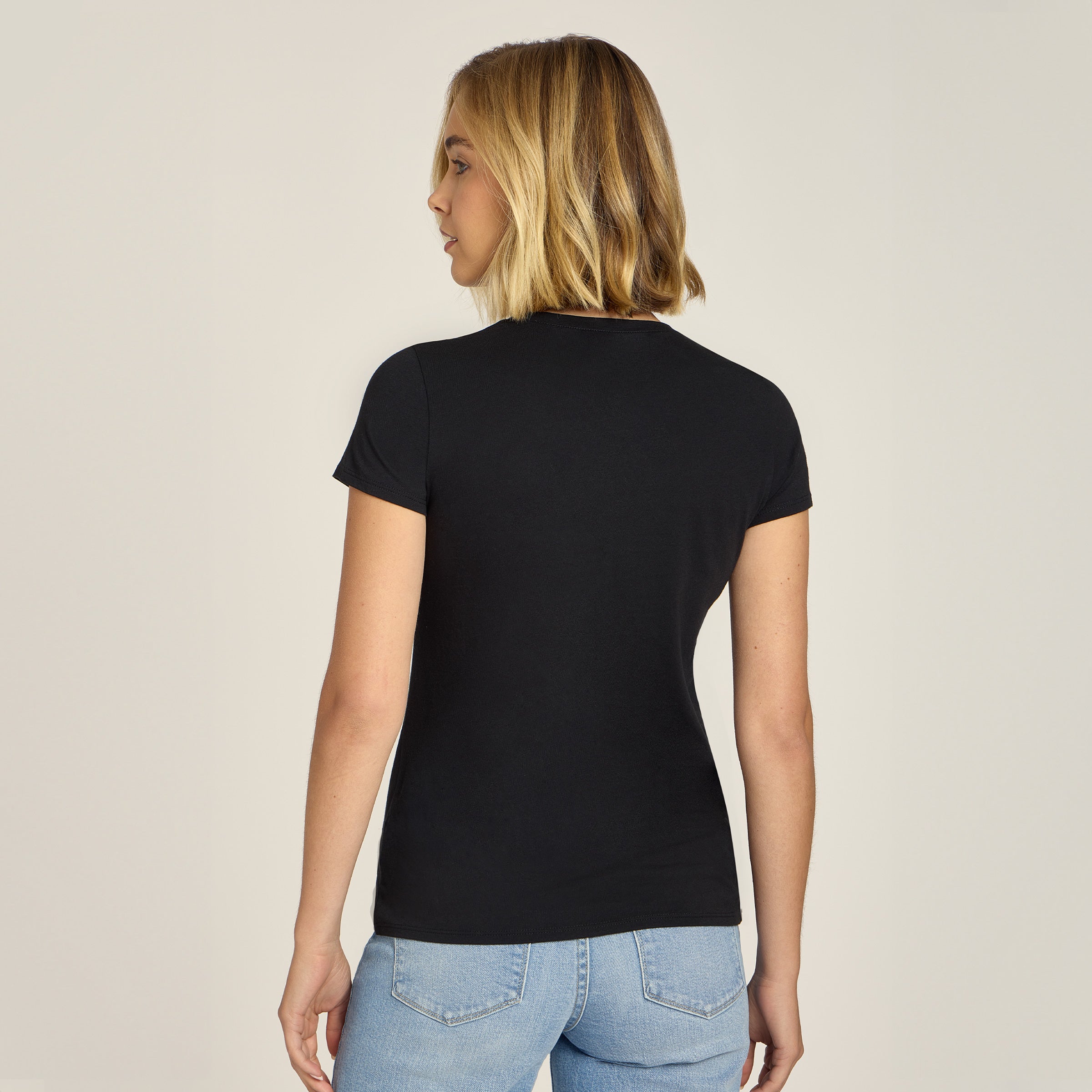Women wearing Negro Fitted V-Neck Marcy Tee