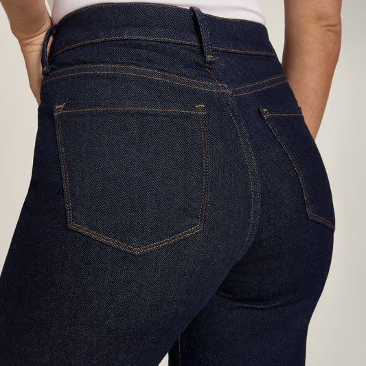 High Rise Cropped Straight Leg Gilmore Dark Blue High-Rise Cropped jeans