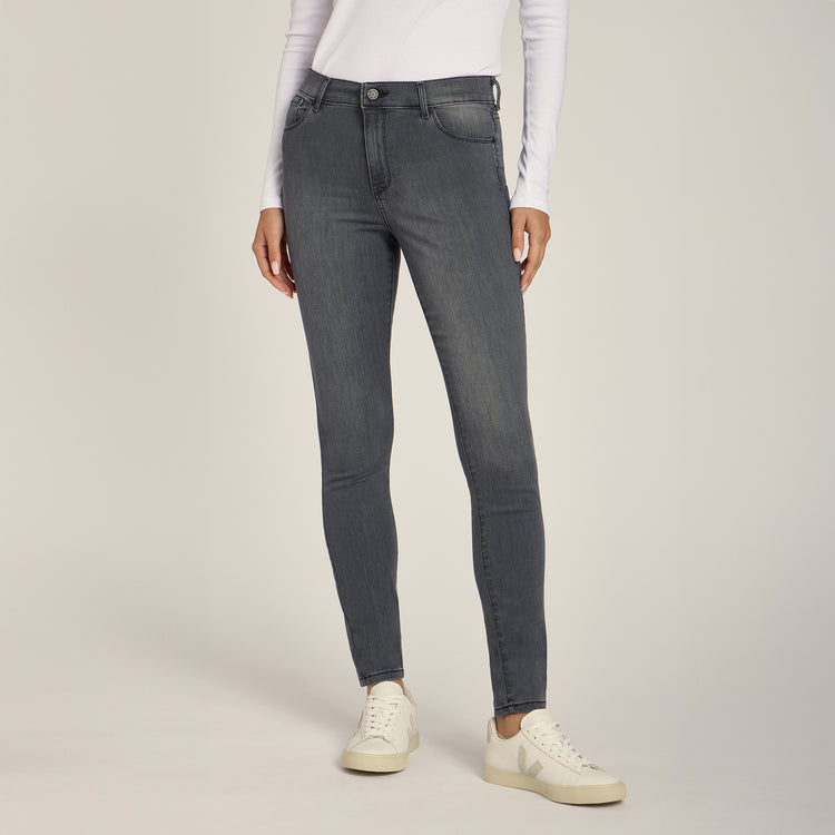 Women wearing Gris Médium High Rise Skinny Orchard Jeans