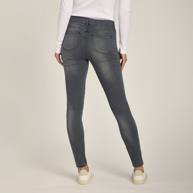Women wearing Gris Médium High Rise Skinny Orchard Jeans