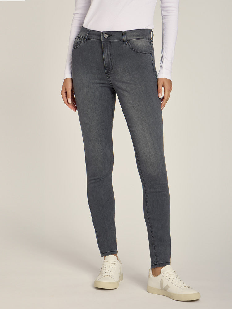 Women wearing Gris Médium High Rise Skinny Orchard Jeans