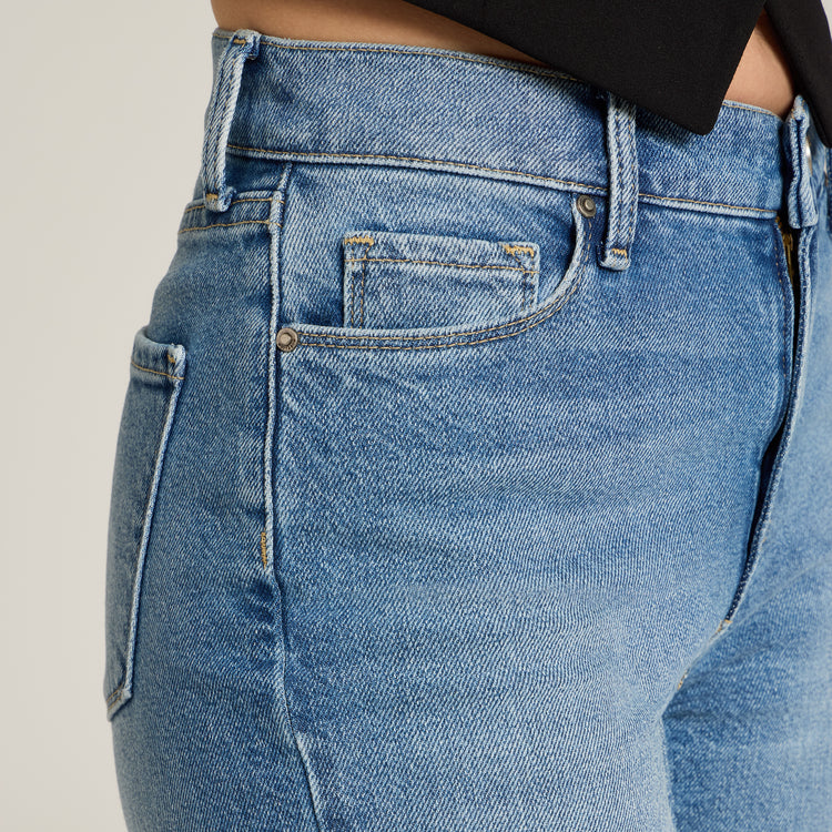 Women wearing Medium Blue High Rise Wide Leg Gilmore